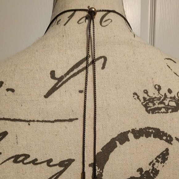 Francesca's Collection Bubble Necklace - Picture 3 of 3